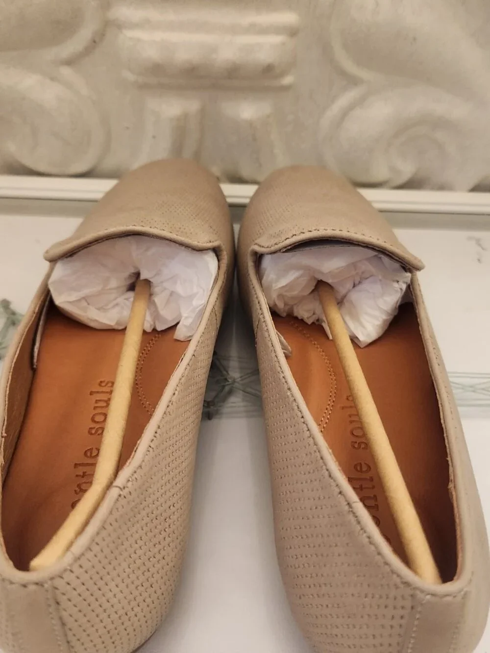 Gentle Souls Women's Eugene 2 Perf Loafer. Mushroom. NIB. Size Various